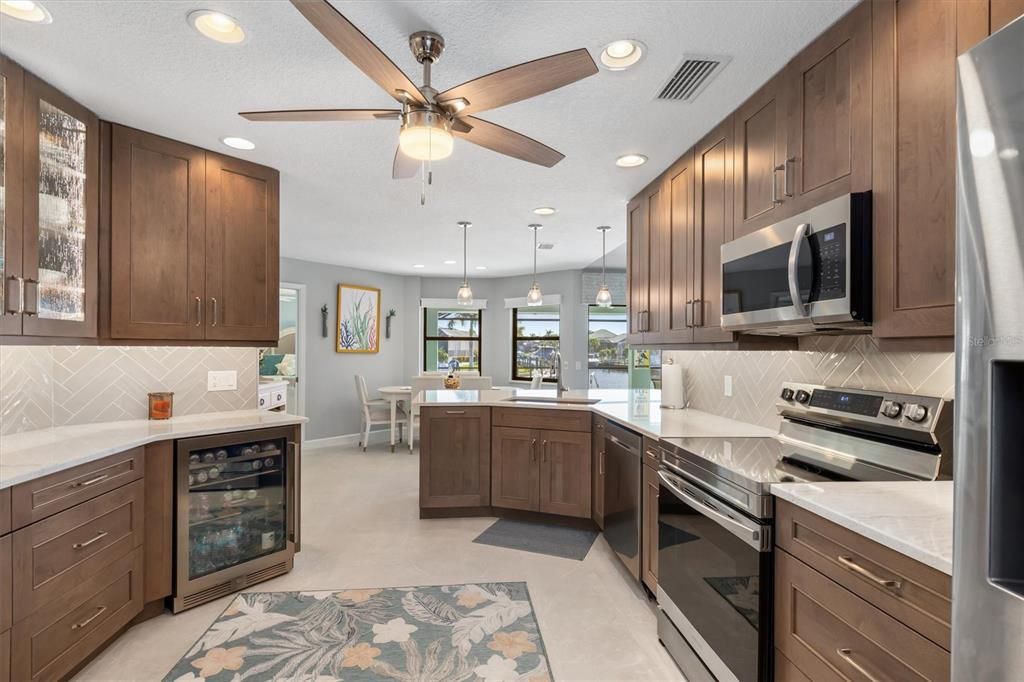 На продажу: $775,000 (3 спален, 2 ванн, 2091 Квадратных фут)