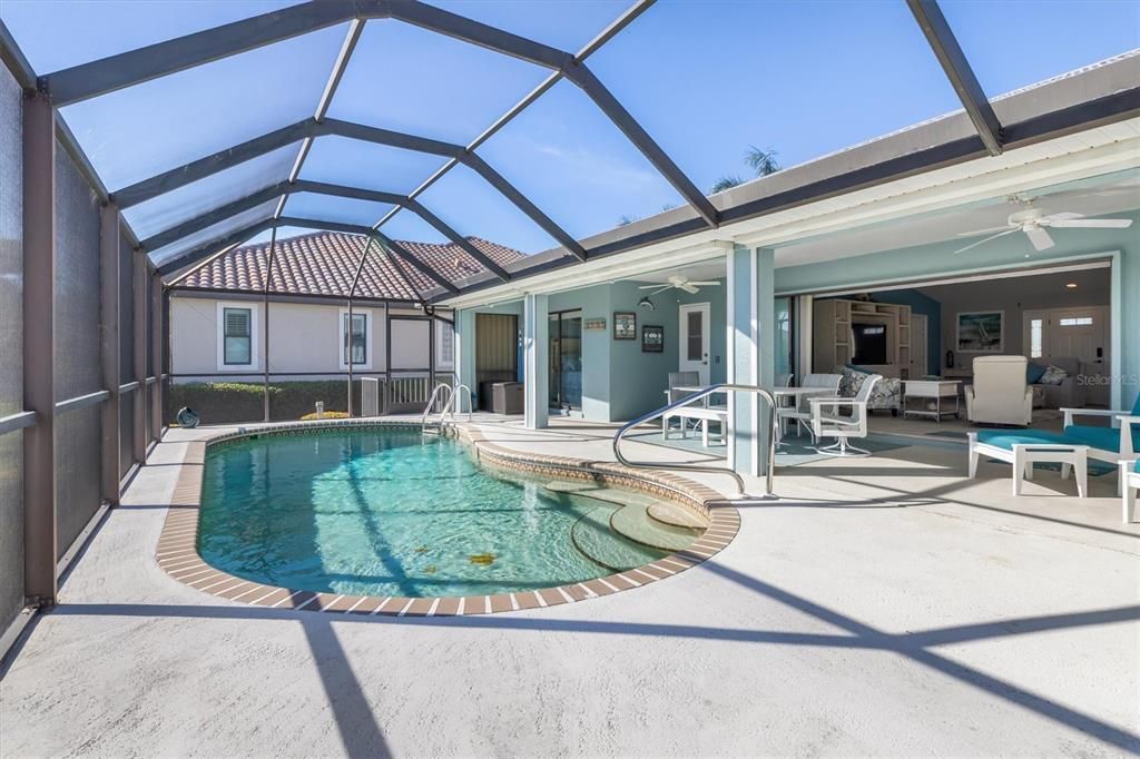 На продажу: $775,000 (3 спален, 2 ванн, 2091 Квадратных фут)