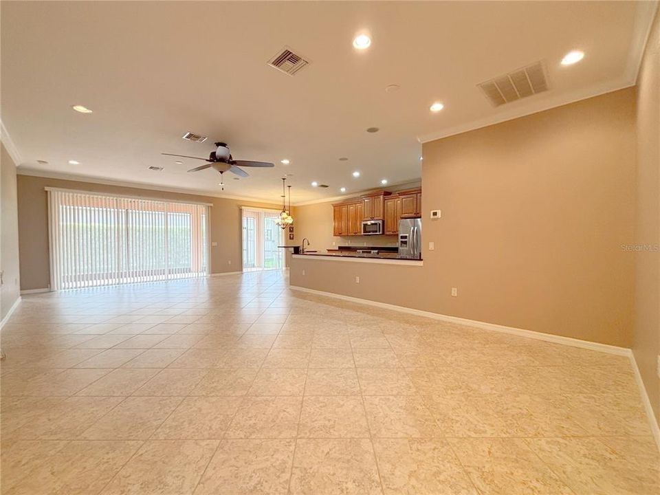 待售: $375,900 (3 贝兹, 2 浴室, 1918 平方英尺)