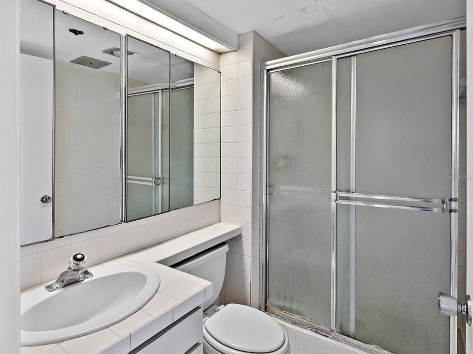 En Venta: $829,000 (2 camas, 2 baños, 1636 Pies cuadrados)