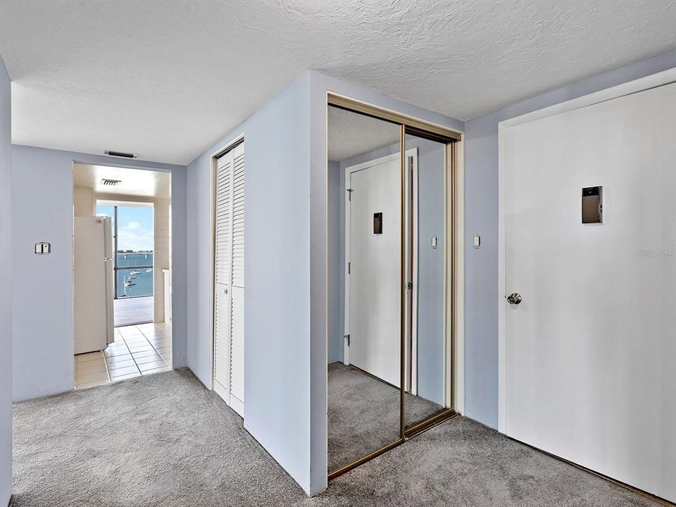 En Venta: $829,000 (2 camas, 2 baños, 1636 Pies cuadrados)