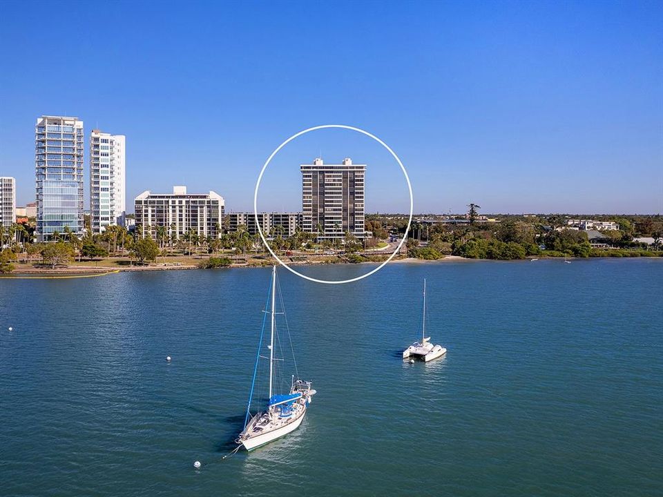 Active With Contract: $625,000 (2 beds, 2 baths, 1636 Square Feet)