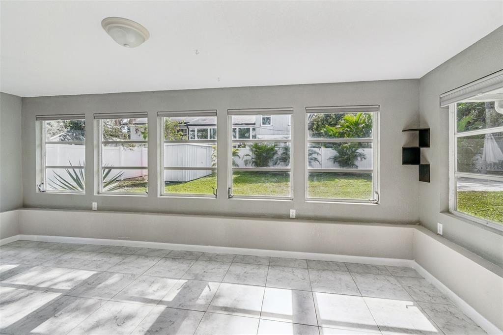 For Sale: $430,000 (3 beds, 2 baths, 1084 Square Feet)