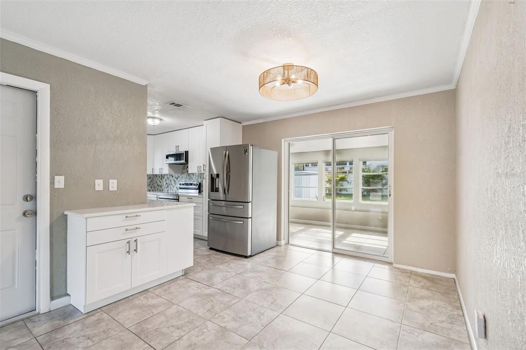 For Sale: $430,000 (3 beds, 2 baths, 1084 Square Feet)