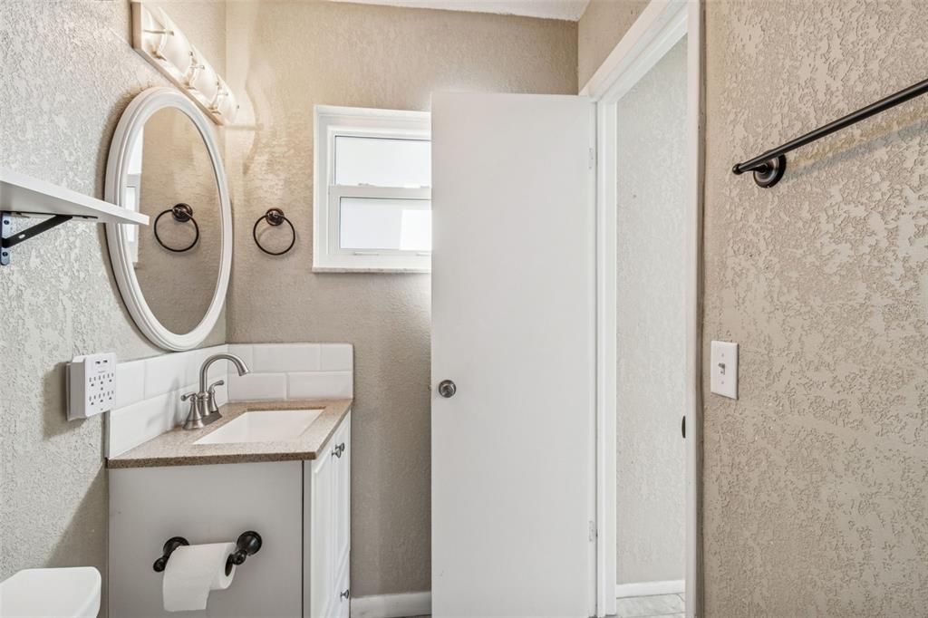 For Sale: $430,000 (3 beds, 2 baths, 1084 Square Feet)