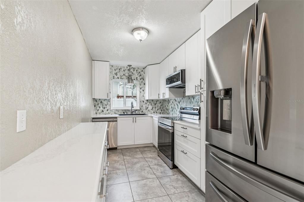 For Sale: $430,000 (3 beds, 2 baths, 1084 Square Feet)