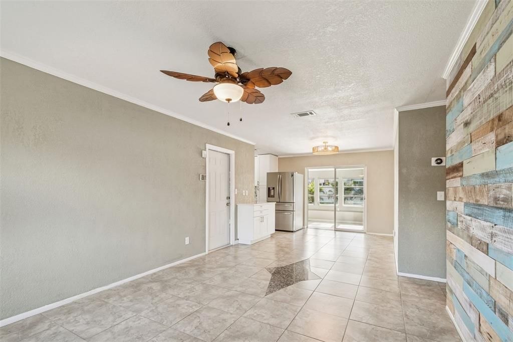 For Sale: $430,000 (3 beds, 2 baths, 1084 Square Feet)