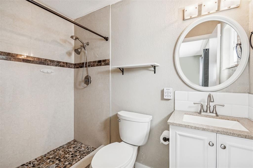 For Sale: $430,000 (3 beds, 2 baths, 1084 Square Feet)