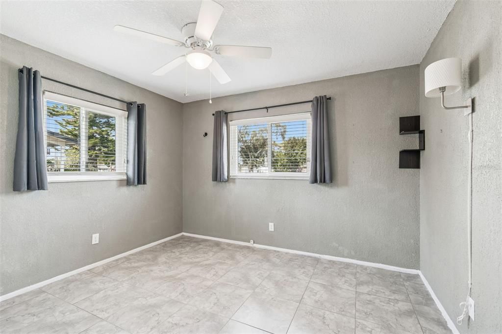 For Sale: $430,000 (3 beds, 2 baths, 1084 Square Feet)