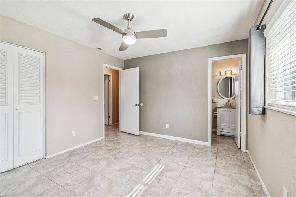 For Sale: $430,000 (3 beds, 2 baths, 1084 Square Feet)