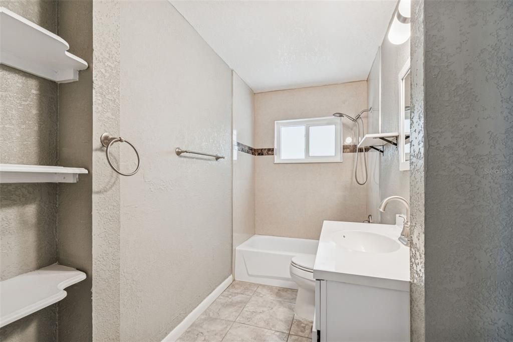 For Sale: $430,000 (3 beds, 2 baths, 1084 Square Feet)