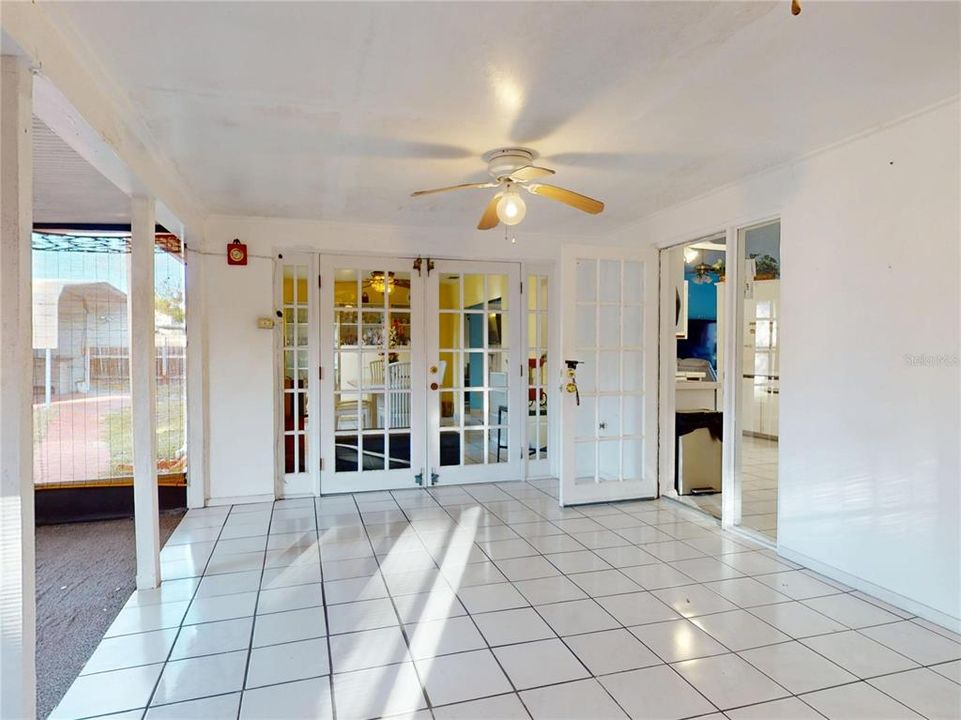 For Sale: $335,500 (3 beds, 2 baths, 1841 Square Feet)