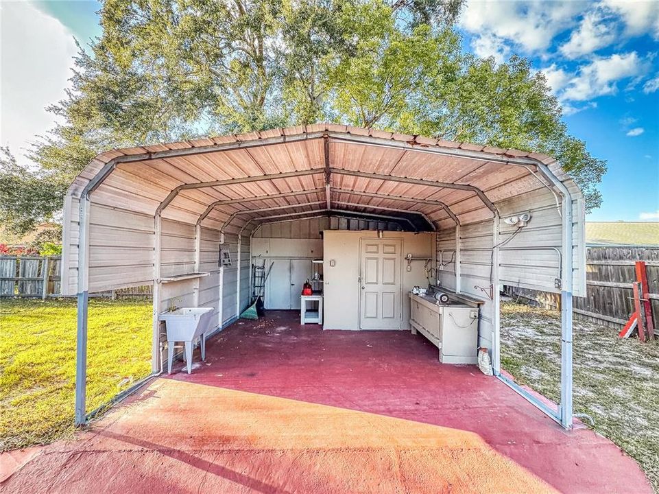 For Sale: $335,500 (3 beds, 2 baths, 1841 Square Feet)