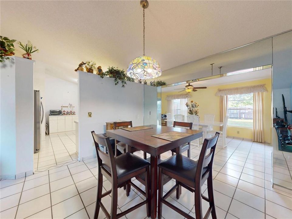 For Sale: $335,500 (3 beds, 2 baths, 1841 Square Feet)