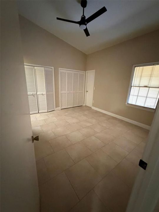 В аренду: $1,750 (2 спален, 2 ванн, 1328 Квадратных фут)