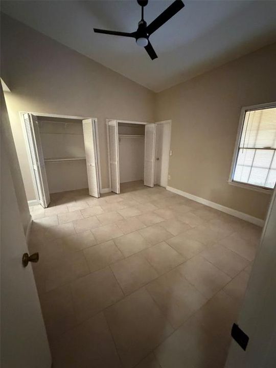 В аренду: $1,750 (2 спален, 2 ванн, 1328 Квадратных фут)