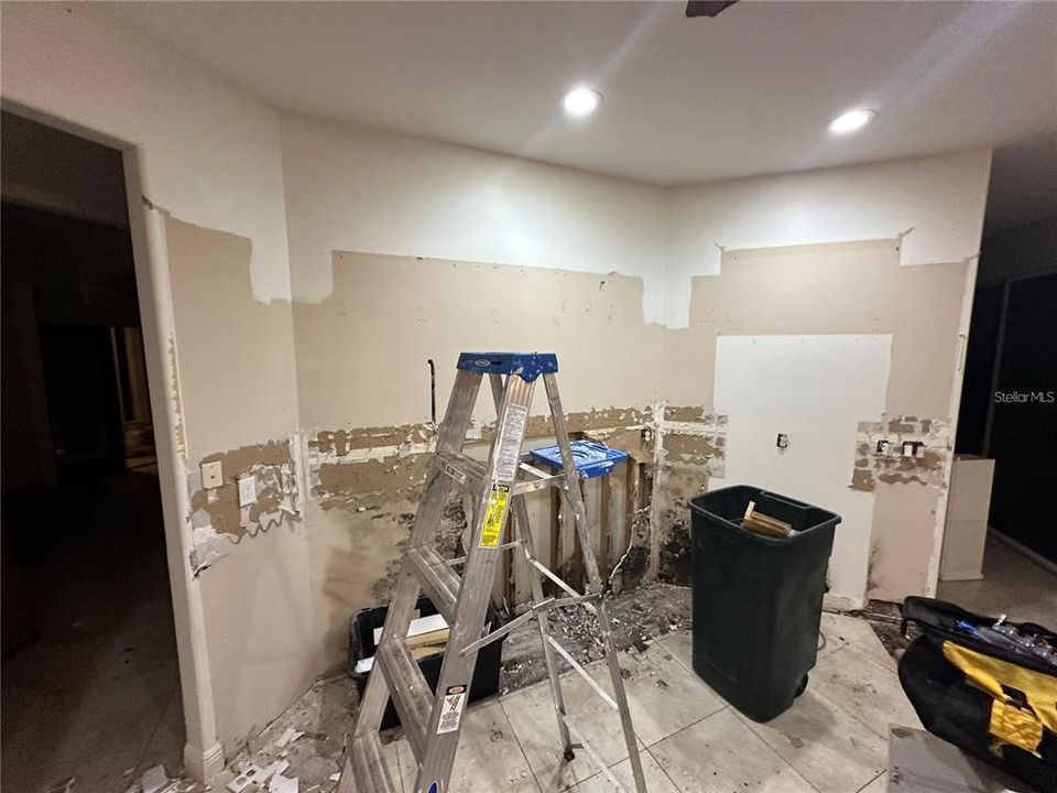 На продажу: $749,900 (4 спален, 4 ванн, 4285 Квадратных фут)