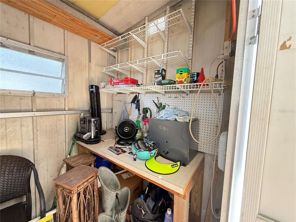 На продажу: $349,900 (2 спален, 2 ванн, 1242 Квадратных фут)