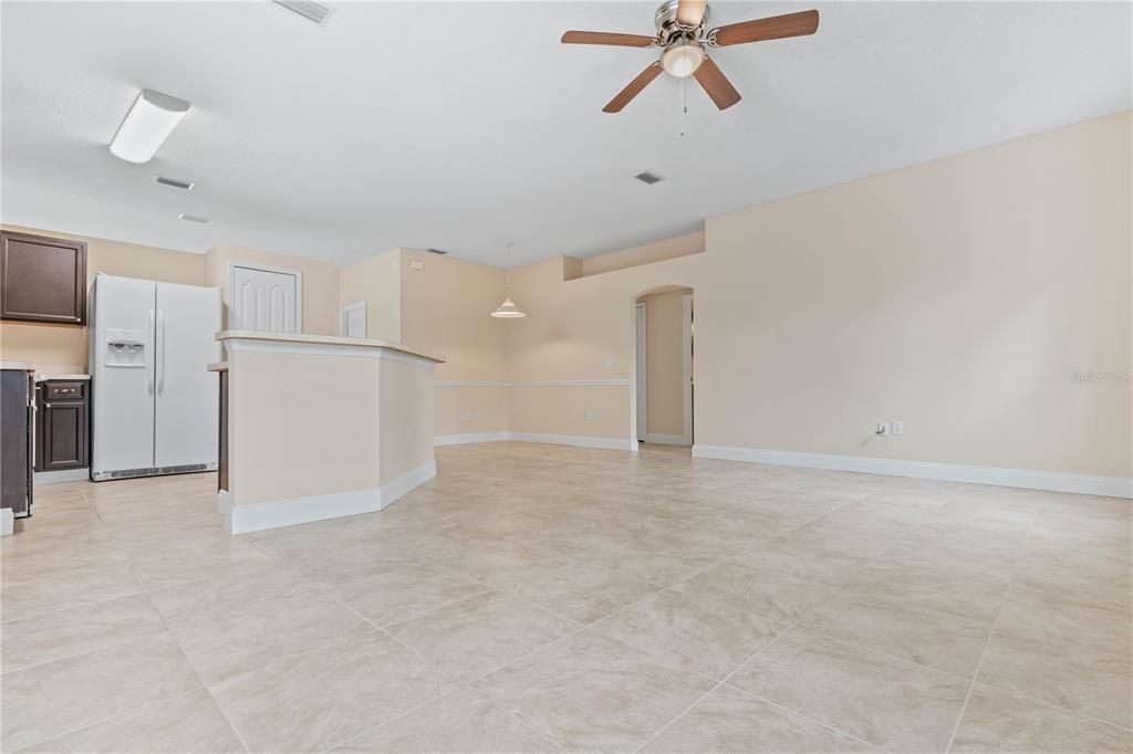 待售: $329,000 (3 贝兹, 2 浴室, 1728 平方英尺)