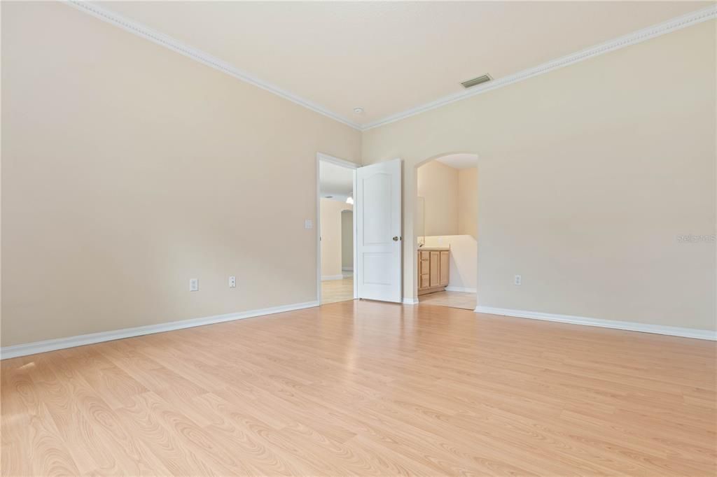 待售: $329,000 (3 贝兹, 2 浴室, 1728 平方英尺)