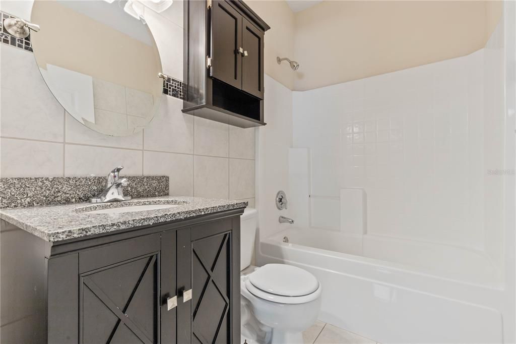 待售: $329,000 (3 贝兹, 2 浴室, 1728 平方英尺)