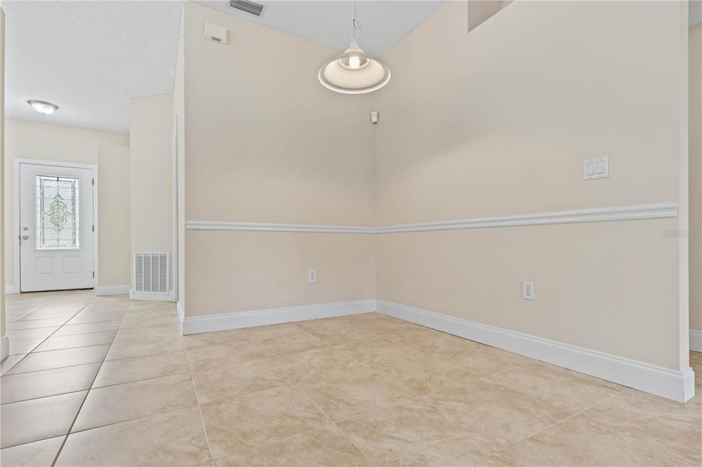 待售: $329,000 (3 贝兹, 2 浴室, 1728 平方英尺)