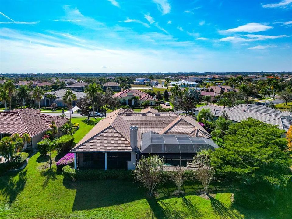 For Sale: $2,100,000 (4 beds, 5 baths, 4363 Square Feet)