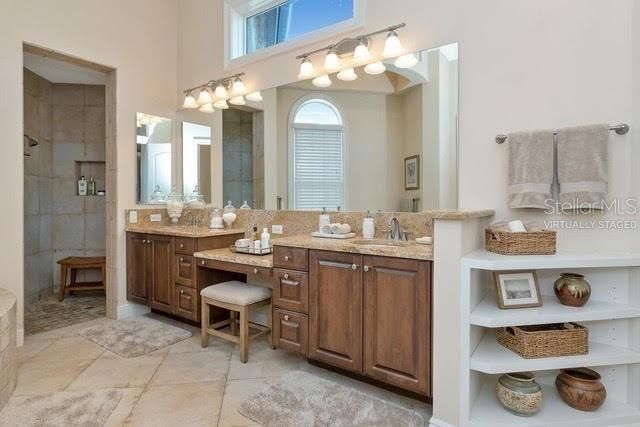 For Sale: $2,100,000 (4 beds, 5 baths, 4363 Square Feet)