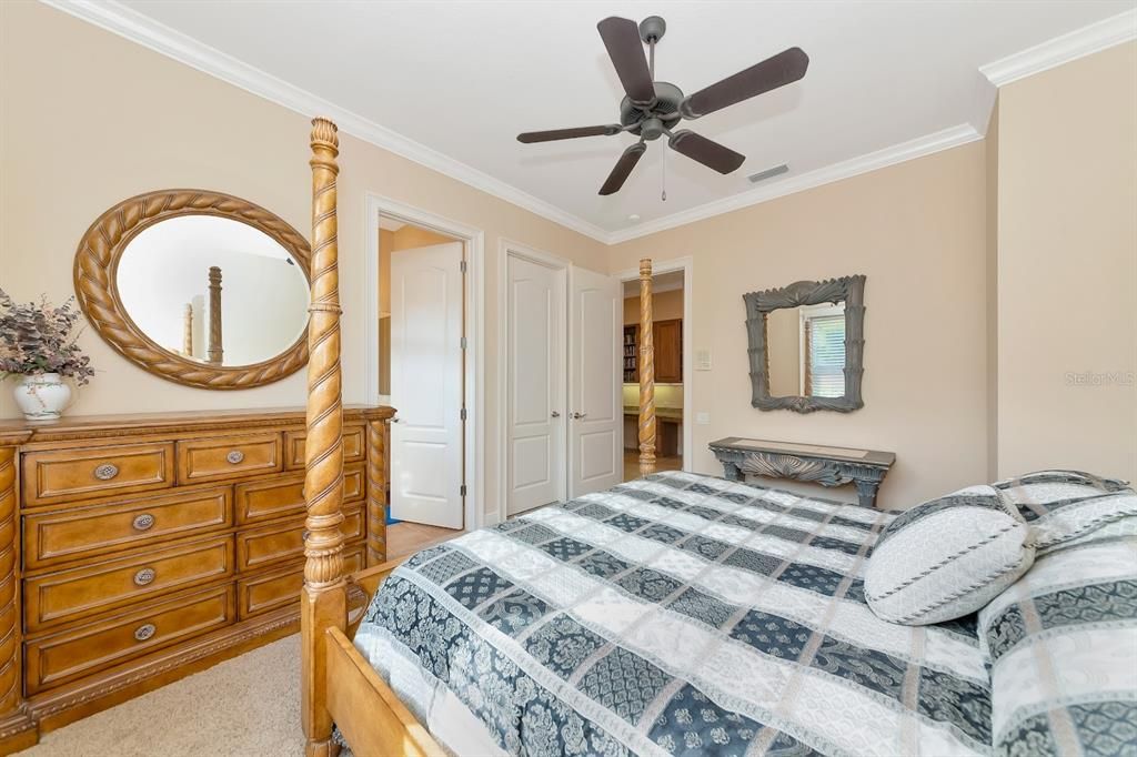 For Sale: $2,100,000 (4 beds, 5 baths, 4363 Square Feet)