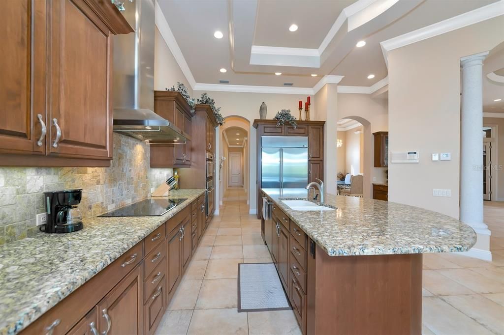 For Sale: $2,100,000 (4 beds, 5 baths, 4363 Square Feet)