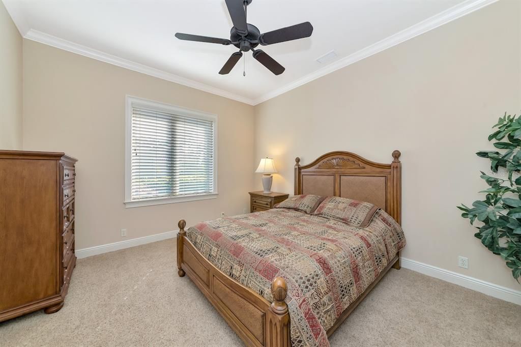 For Sale: $2,100,000 (4 beds, 5 baths, 4363 Square Feet)