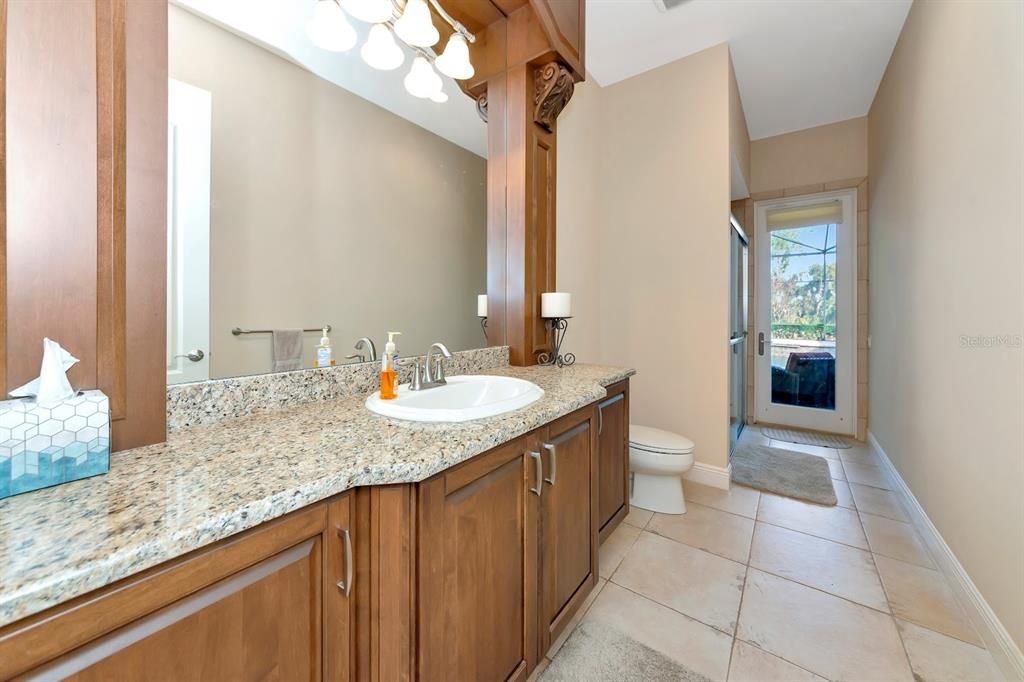 For Sale: $2,100,000 (4 beds, 5 baths, 4363 Square Feet)