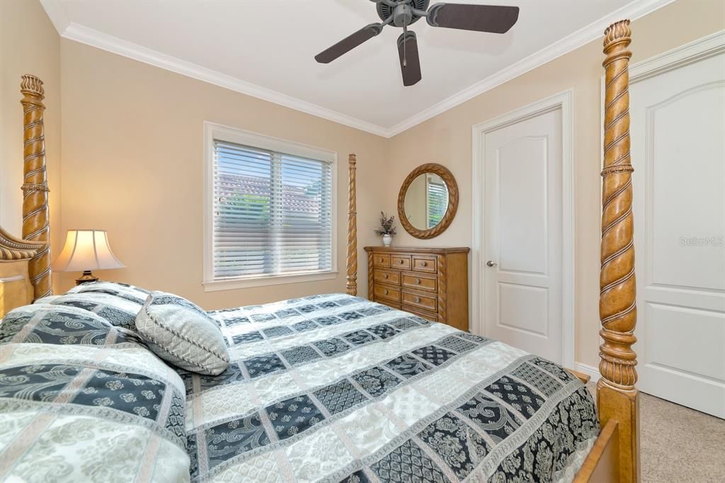 For Sale: $2,100,000 (4 beds, 5 baths, 4363 Square Feet)