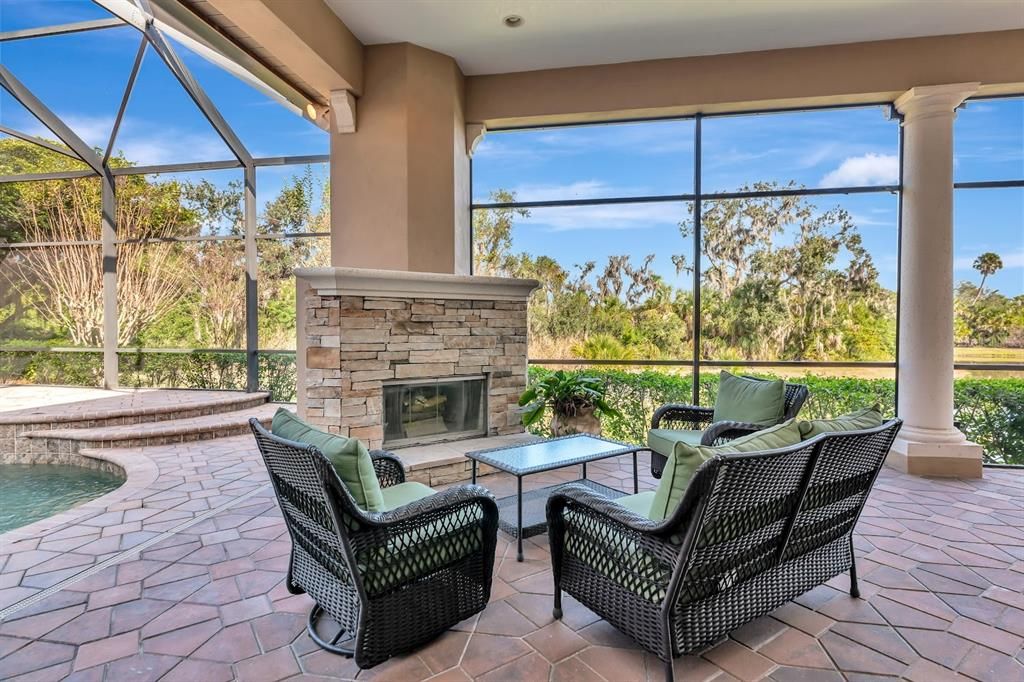 For Sale: $2,100,000 (4 beds, 5 baths, 4363 Square Feet)