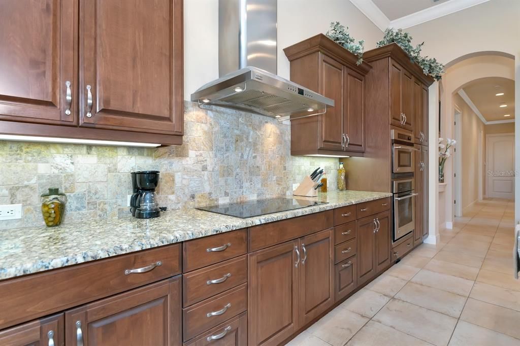 For Sale: $2,100,000 (4 beds, 5 baths, 4363 Square Feet)