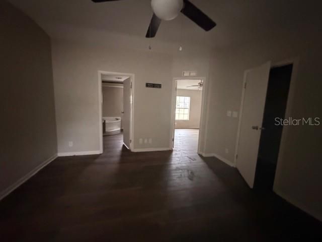 待售: $110,000 (4 贝兹, 2 浴室, 2085 平方英尺)