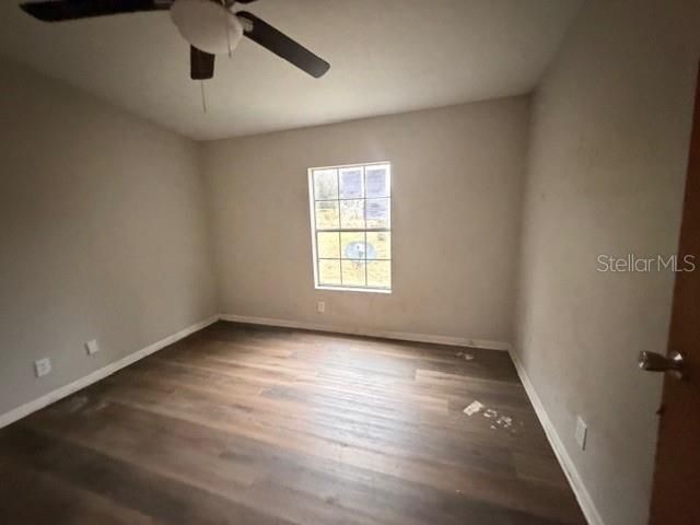 待售: $110,000 (4 贝兹, 2 浴室, 2085 平方英尺)