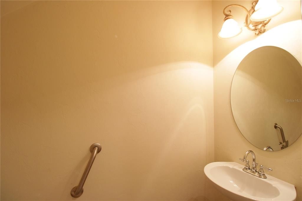 В аренду: $2,500 (3 спален, 2 ванн, 1641 Квадратных фут)