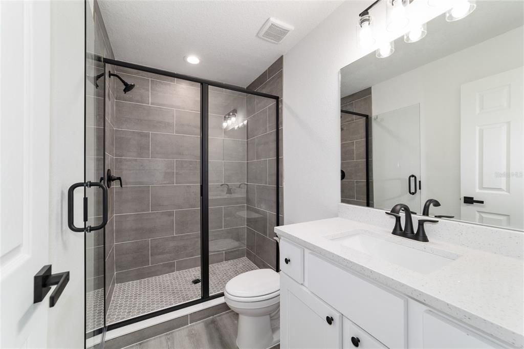 待售: $275,000 (3 贝兹, 2 浴室, 1394 平方英尺)