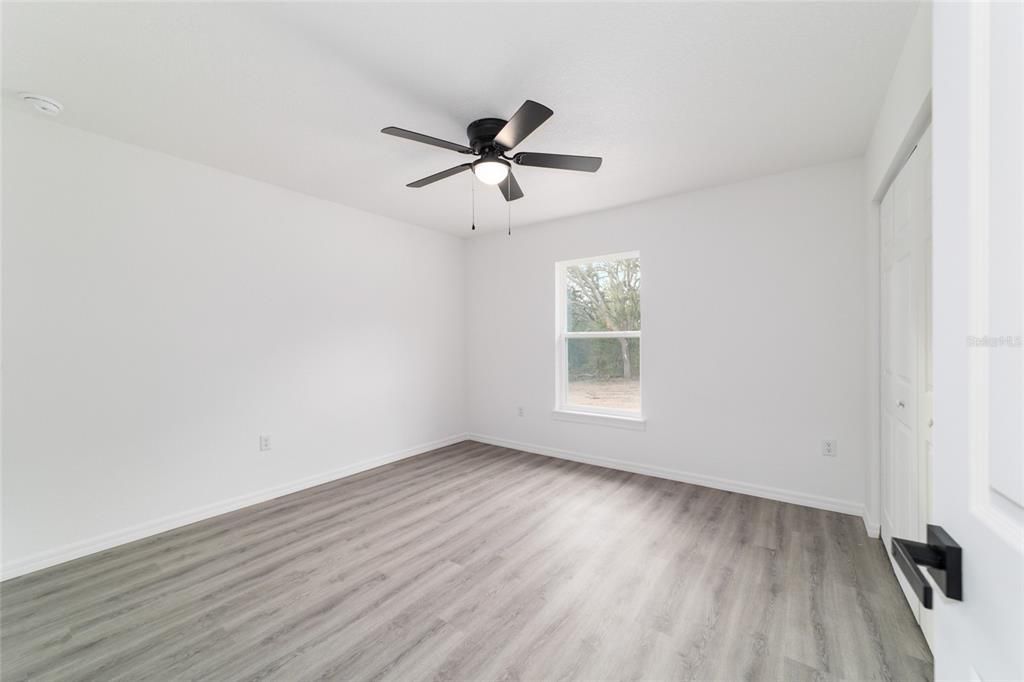 待售: $275,000 (3 贝兹, 2 浴室, 1394 平方英尺)