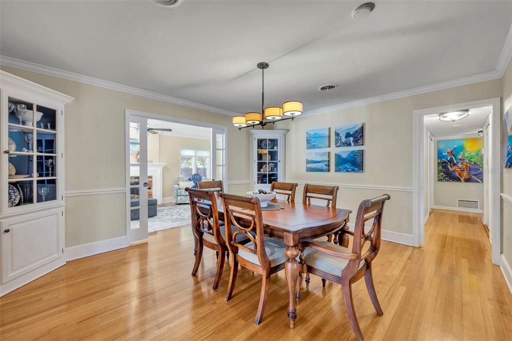 For Sale: $725,000 (3 beds, 2 baths, 1803 Square Feet)