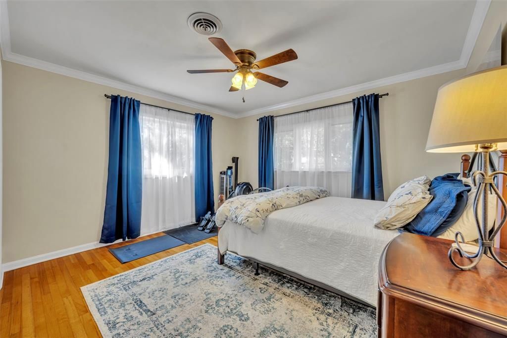 For Sale: $725,000 (3 beds, 2 baths, 1803 Square Feet)