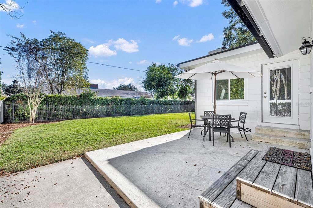 For Sale: $725,000 (3 beds, 2 baths, 1803 Square Feet)