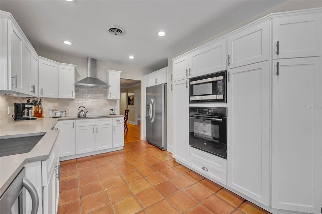 For Sale: $725,000 (3 beds, 2 baths, 1803 Square Feet)