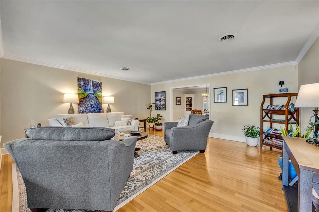 For Sale: $725,000 (3 beds, 2 baths, 1803 Square Feet)