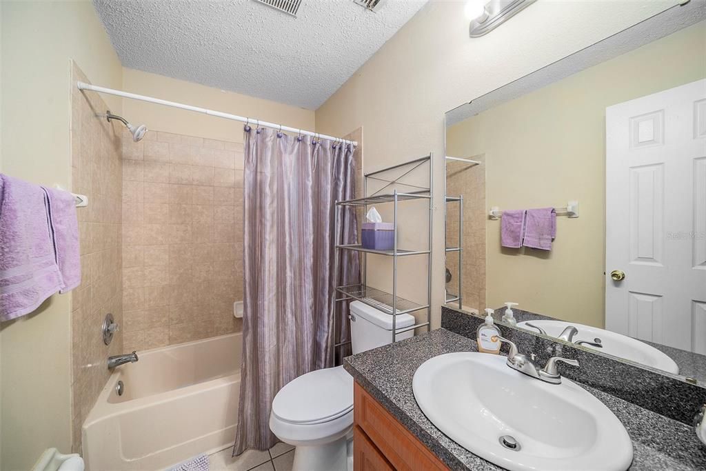 На продажу: $310,000 (3 спален, 2 ванн, 1494 Квадратных фут)