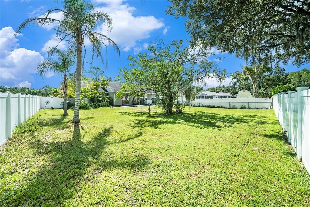 На продажу: $310,000 (3 спален, 2 ванн, 1494 Квадратных фут)