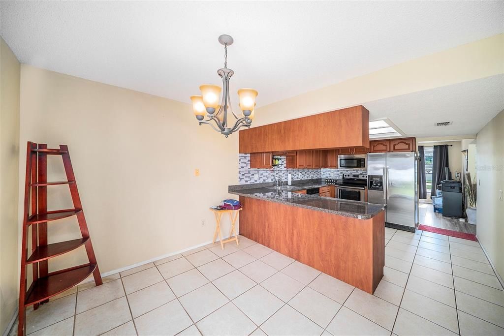 На продажу: $310,000 (3 спален, 2 ванн, 1494 Квадратных фут)