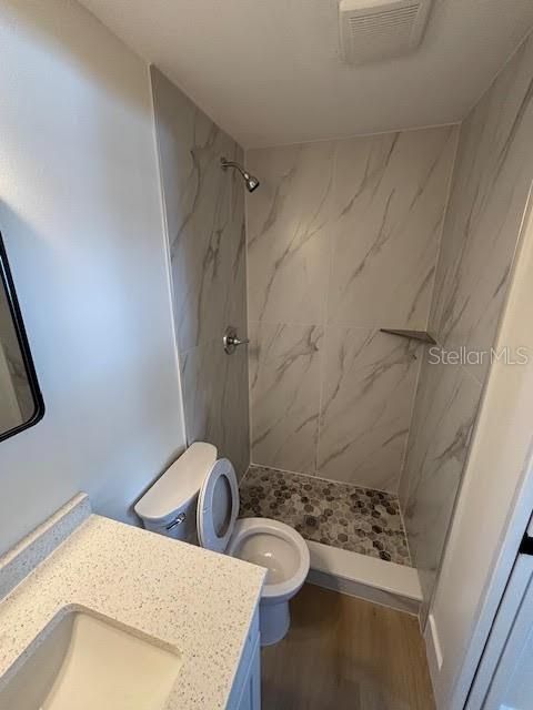 For Sale: $169,000 (2 beds, 2 baths, 870 Square Feet)