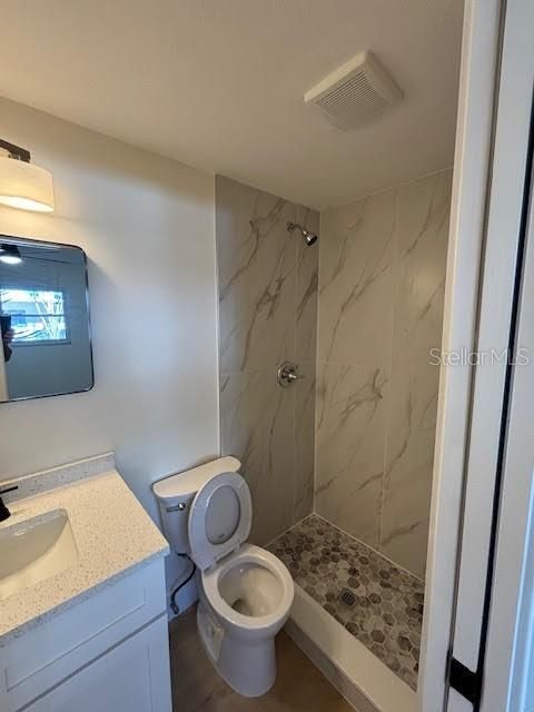 For Sale: $169,000 (2 beds, 2 baths, 870 Square Feet)